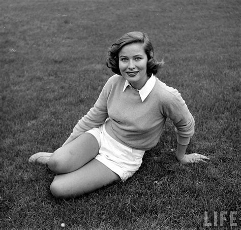 Women In 1940 1950s In Black And White Photos By Nina Leen Bored Panda