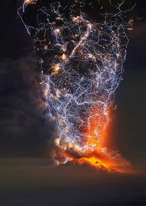Lightening Over Volcano In Chile Lightning Photography Time Lapse