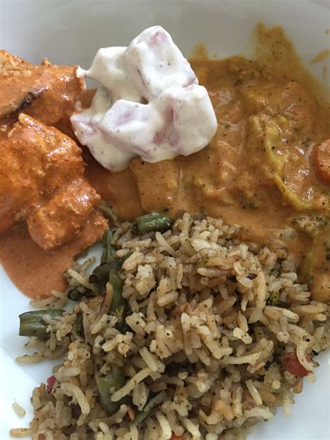 You have to make the right masala paste, it's okay, it's easy, don't skip on any of the ingredients. Indian rice, chicken tikka masala, vegetable tikka masala ...