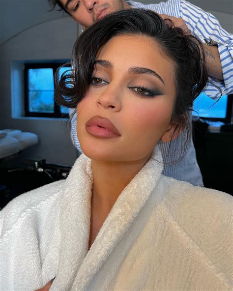 Kylie Jenner Fans Think She DEFLATED Her Plumped Up Lips As They Spot Weird Pout In Rare