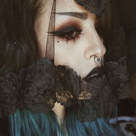 Goth Make Up Melt Cosmetics Kat Von D Beauty Double Winged Eyeliner