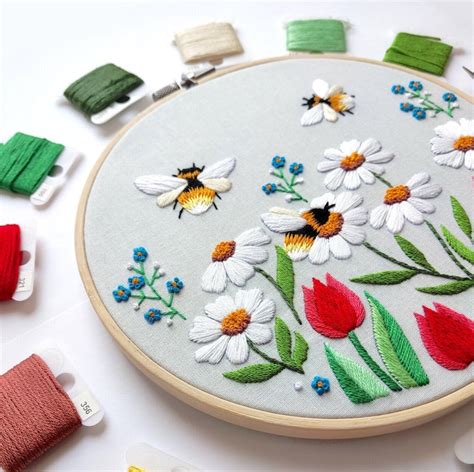Busy Bees Hand Embroidery Pattern Digital Download PDF | Etsy