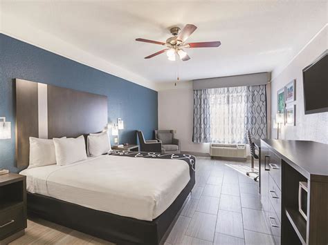 There are two wings, new and old wing. Kingwood Hotel Coupons for Kingwood, Texas ...