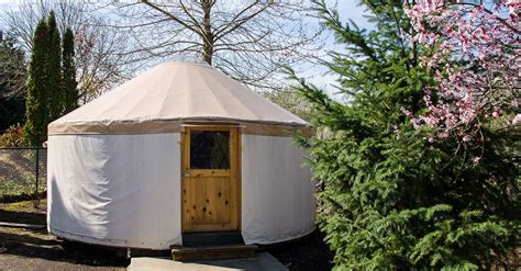 The Raven Yurt Rainier Yurts Wall Tent Yurt Yurt Living