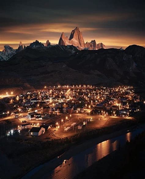 El Chalten En La Provincia De Santa Cruz En La Patagonia Argentina