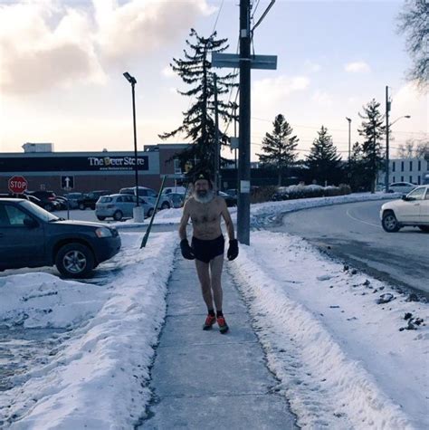 Video Toronto Man Runs Shirtless In Extreme Cold Canadian Running