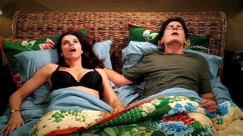 Jennifer Linley Taylor Two And A Half Men Charlie Chelsea And Mia 빠른 답변