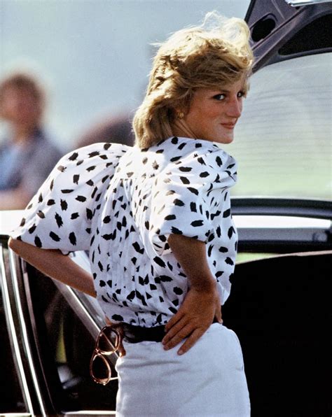 Princess Diana S Summer Style Popsugar Fashion