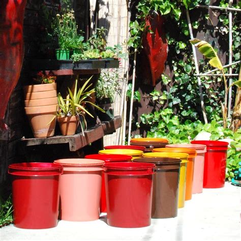 Spray Painted 5 Gallon Buckets Garden Pots Works Best