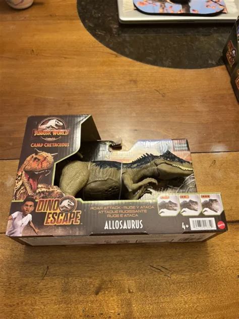 Jurassic World Allosaurus Camp Cretaceous Roar Attack Dinosaur Figure