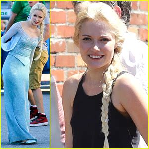 First Pics Of Georgina Haig As Frozens Queen Elsa On Once Set