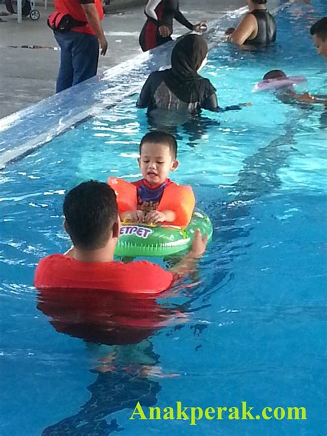 Bisa dibilang kolam renang tmc (tirta mulya cimaung) waterpark ini punya tempat yang luas. RIADAH PETANG DI KOLAM RENANG MARINA, PUTRAJAYA (PRESINT 5 ...