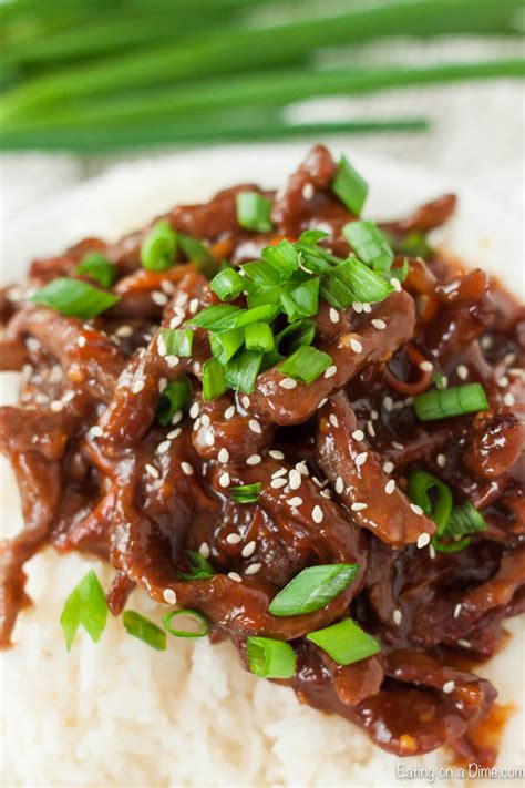 Mongolian beef is a dish served in chinese restaurants consisting of sliced beef, typically flank steak, usually made with onions. Slow Cooker Mongolian Beef - Easy Crock Pot Mongolian Beef Recipe