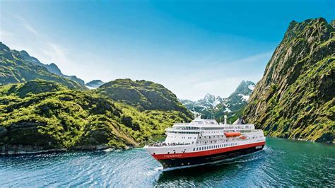 Explore The Best Of Norway Through Expedition Cruises Under 5000