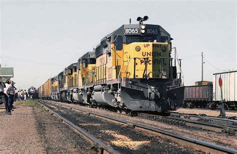 Union Pacific Emd Sd40 2 Diesel Electric Locomotive 8065 Flickr