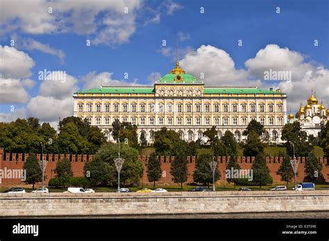 Kremlin Buildings Hi Res Stock Photography And Images Alamy