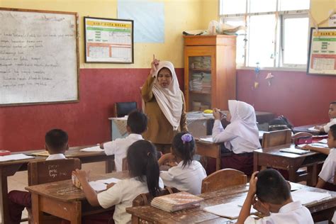 The Pay Of Teachers And Education Personnel In Indonesia Program Rise
