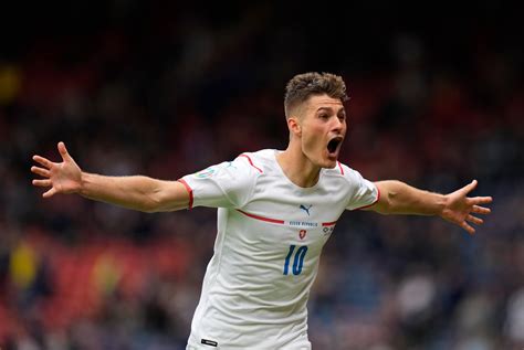Czech republic striker patrik schick has submitted an early contender for the goal of the tournament after he bent a sublime lob into the scottish goal leverkusen's schick had handed the czechs an early advantage in their euro 2020 opener against scotland in glasgow when he headed home the. Patrik Schick scores incredible goal as Czech beat ...