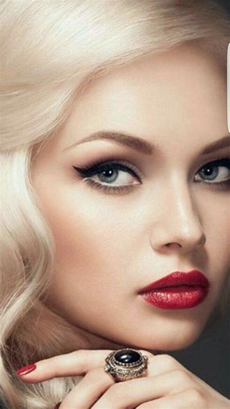 Beautiful Woman Makeup Secrets In 2019 Beautiful Lips Beautiful Girl