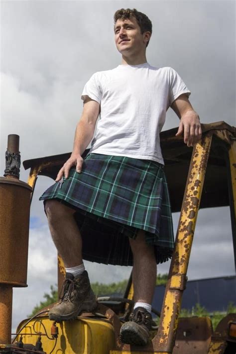 101 Men In Kilts Featuring Scots In Highland Clobber Could Be Xmas Fave