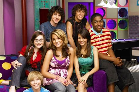 346,143 likes · 163 talking about this. Here's What Nickelodeon's 'Zoey 101' Cast Looks Like Now ...