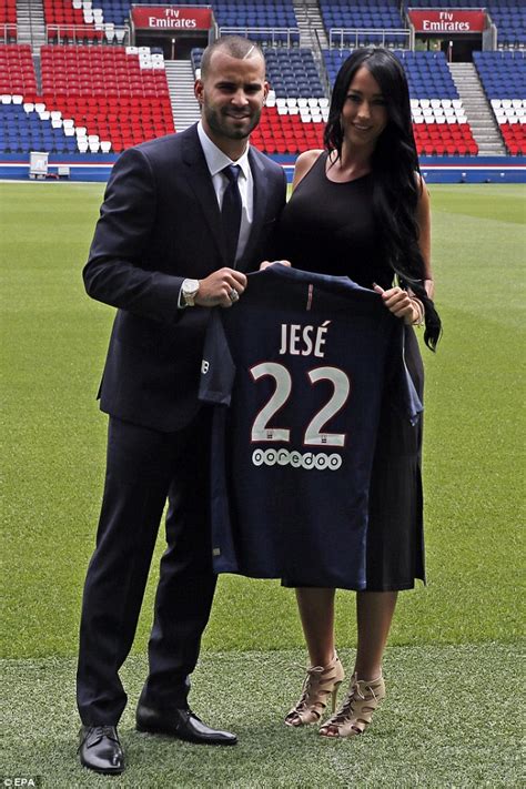 Paris Saint Germain Confirm Signing Of Real Madrid Forward Jese