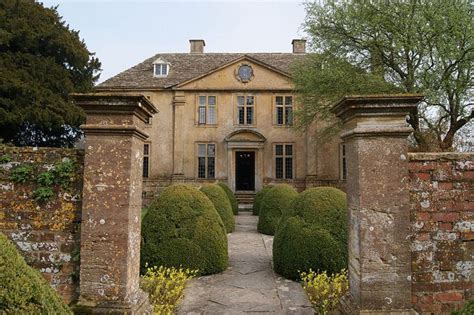 The 17th Century Manor House In Tintinhull Gardens English Manor