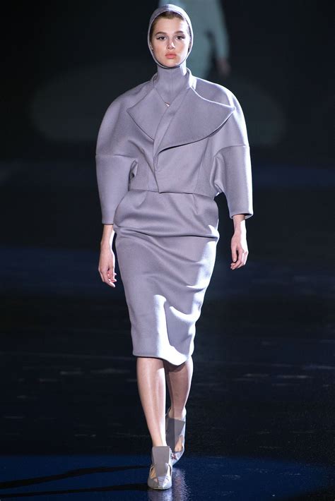 Mugler Fall 2013 Ready To Wear Fashion Show Collection See The