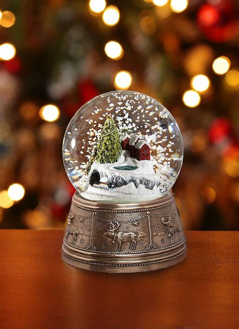 Genesis Christmas Town Snow Globe Blarney