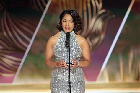Angela Bassett Wins Golden Globe For Black Panther 2 Popsugar