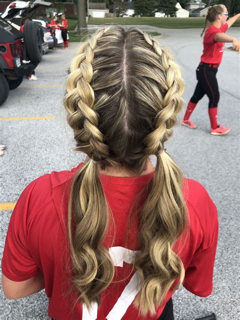 Softball Hairstyle In Soccer Hairstyles Softball Hairstyles