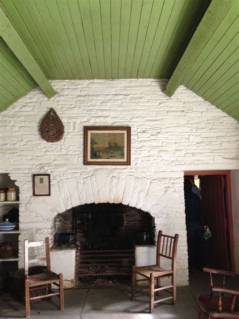 Pin By Margie Ward On Homescapes Irish Cottage Irish Cottage Decor