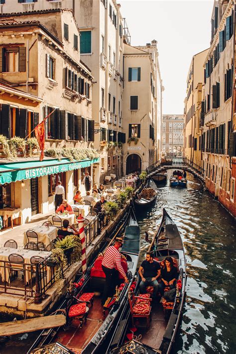 A Day In Venice Italy A Photo Diary — The Curiosity Collection