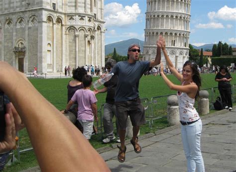 9 Tourists Getting Photobombed Photos Huffpost