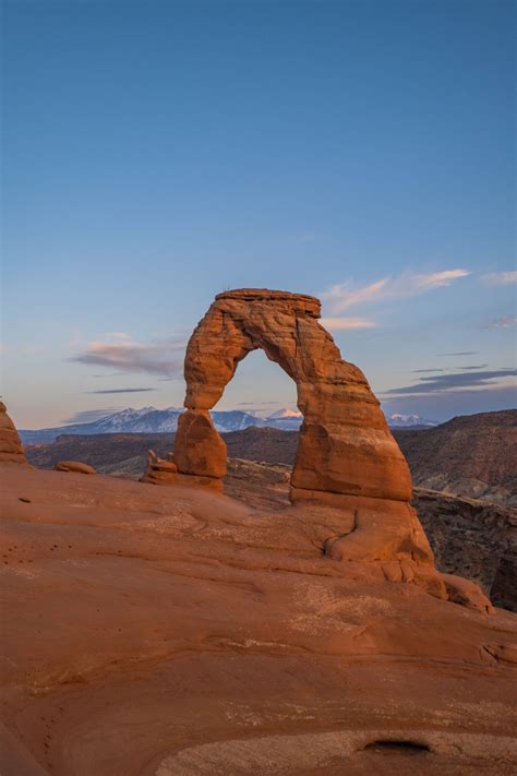 Delicate Arch Hike 12 Things To Know For The Trail The World Pursuit
