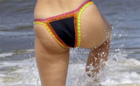 Kelly Brook Ass Thefappening