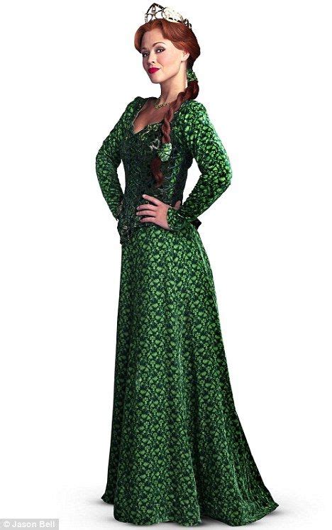 Shrek Tacular The First Picture Of Kimberley Walsh As Princess Fiona In Shrek The Musical Has