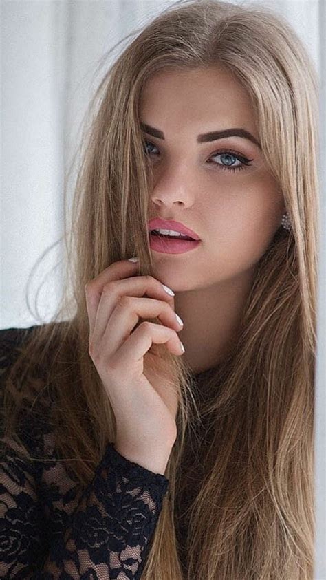 Pin By Tom W On Bellas Mulheres Beautiful Girl Face Beautiful Eyes