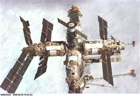 9 факта за знаменитата космическа станция „Мир“ Russia Beyond България