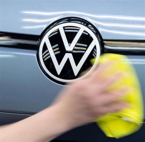 VW Konzern hebt Ausblick für operative Rendite erneut an WELT
