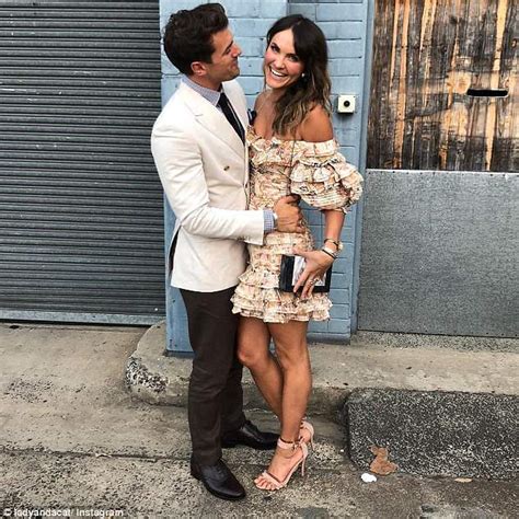 The Bachelor S Matty J And Laura Byrne Share Intimate Snaps From Beach Trip Daily Mail Online
