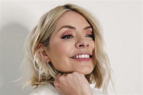 Holly Willoughby Shares Selfie In First Public Comment Since Phillip Schofield Fallout