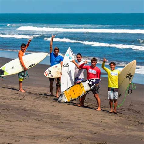 Las Playas Más Populares Para Practicar Surf En Guatemala