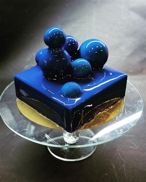 Mirror glaze cakes are cakes that have a shiny, glossy outer surface. Elena gnut cake 30 | Mirror glaze cake recipes, Mirror ...