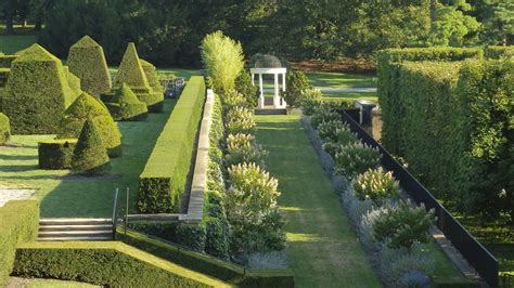 The land that would one day become longwood gardens was purchased from william penn in 1700 to be used as a farm. Image result for buildings of longwood gardens pa ...