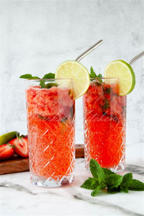 Best Non Alcoholic Strawberry Mojito Mocktail Markie S Kitchen