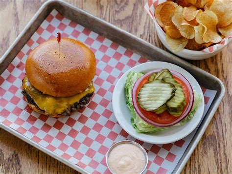 The 18 Best Burgers In Los Angeles Eater La