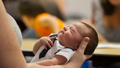 Synchronized Breastfeeding Event Helps Educate Public