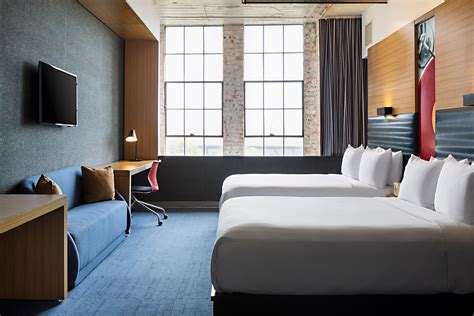 Dallas Hotel Rooms And Suites In Texas Aloft Dallas Downtown