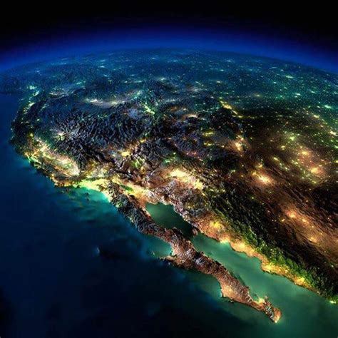 Foto Tomada Desde La Estratosfera Baja California Earth At Night